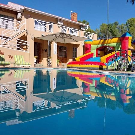 Victoria Oaks Guesthouse Victoria West Εξωτερικό φωτογραφία