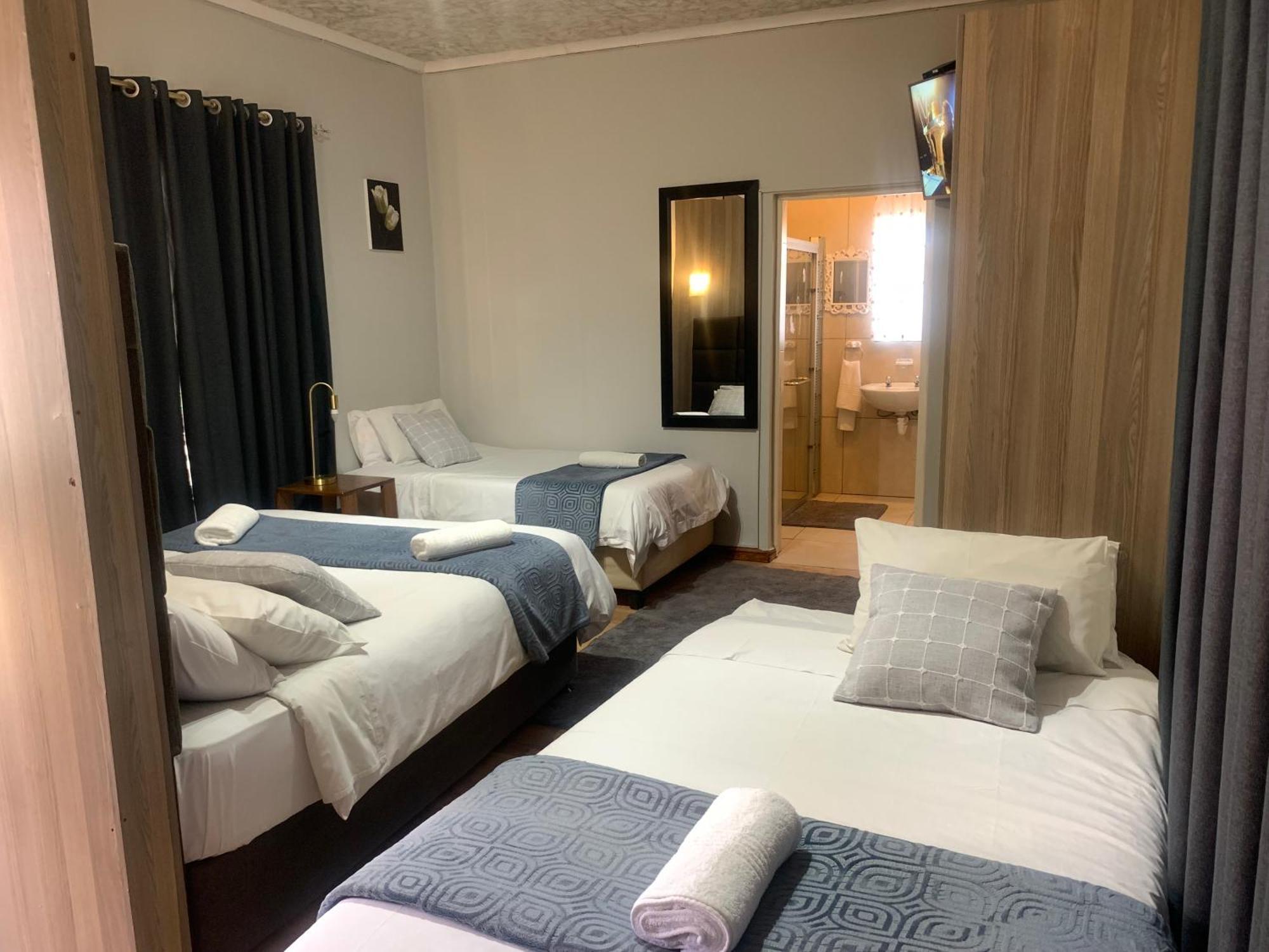 Victoria Oaks Guesthouse Victoria West Εξωτερικό φωτογραφία